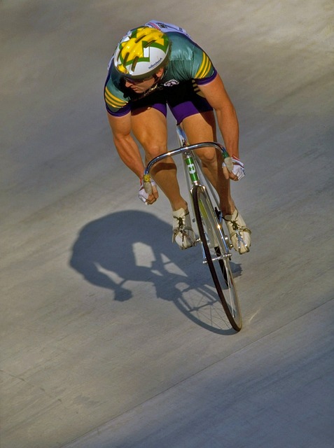 费城76人队8年首次无缘季后赛，135亿三巨头计划废止.